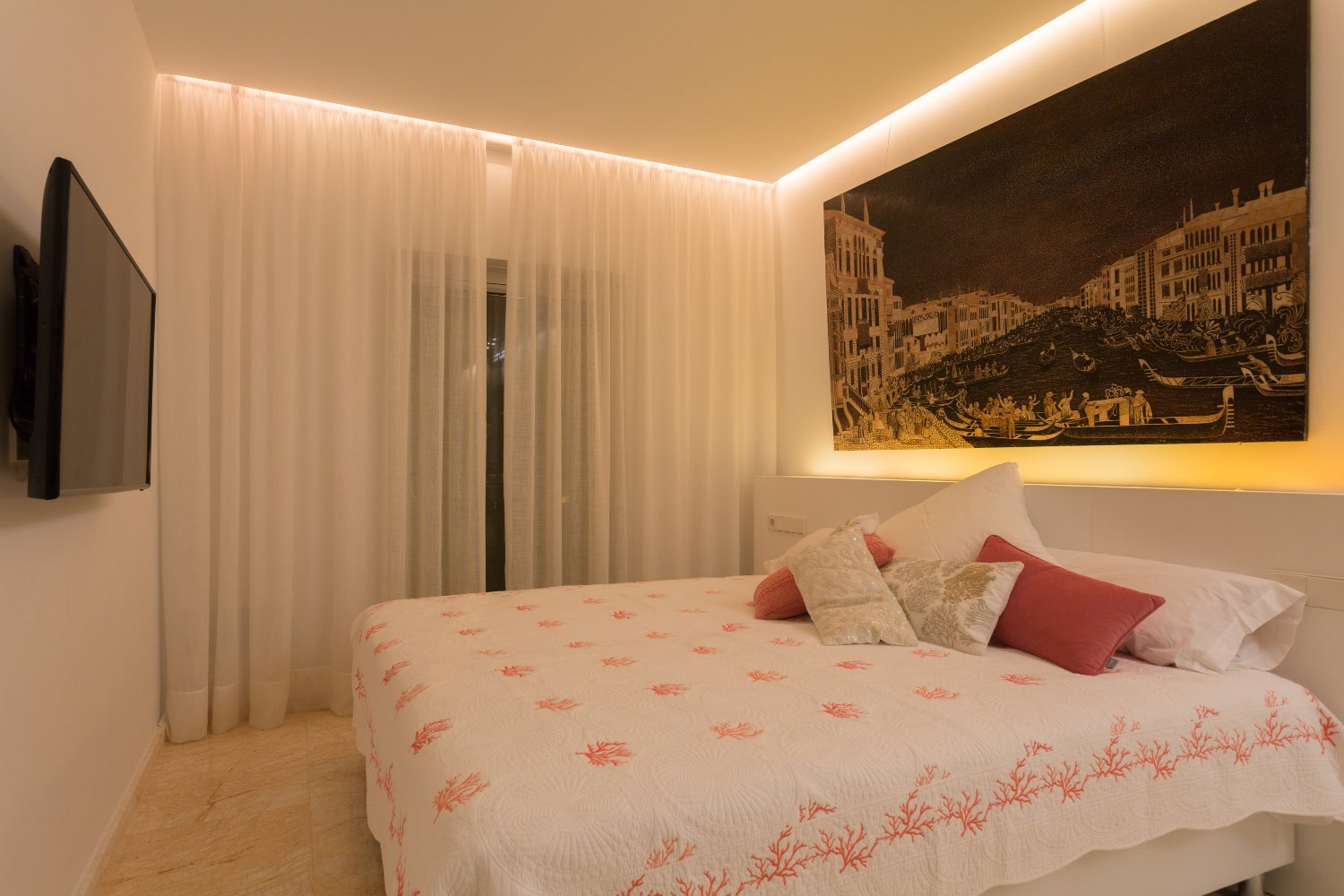 Апартаменты Ibiza Den Bossa с 4 спальнями Penthouse Jacuzzi и видом на море