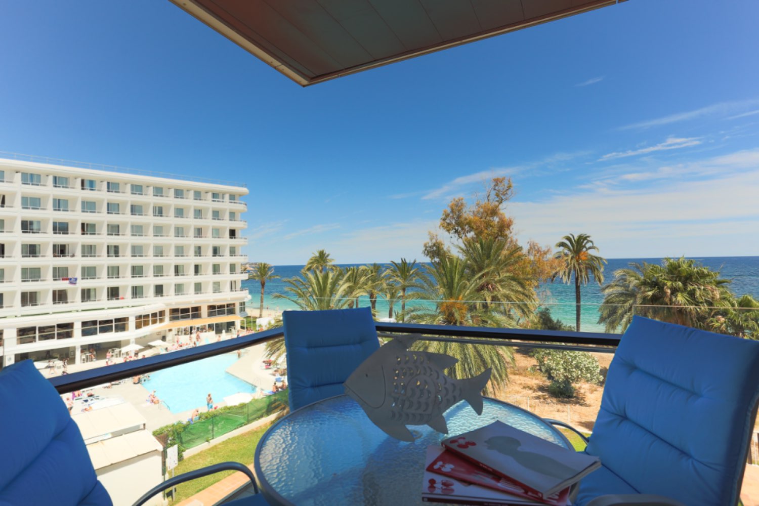 Апартаменты Ibiza Den Bossa с 2 спальнями и видом на море