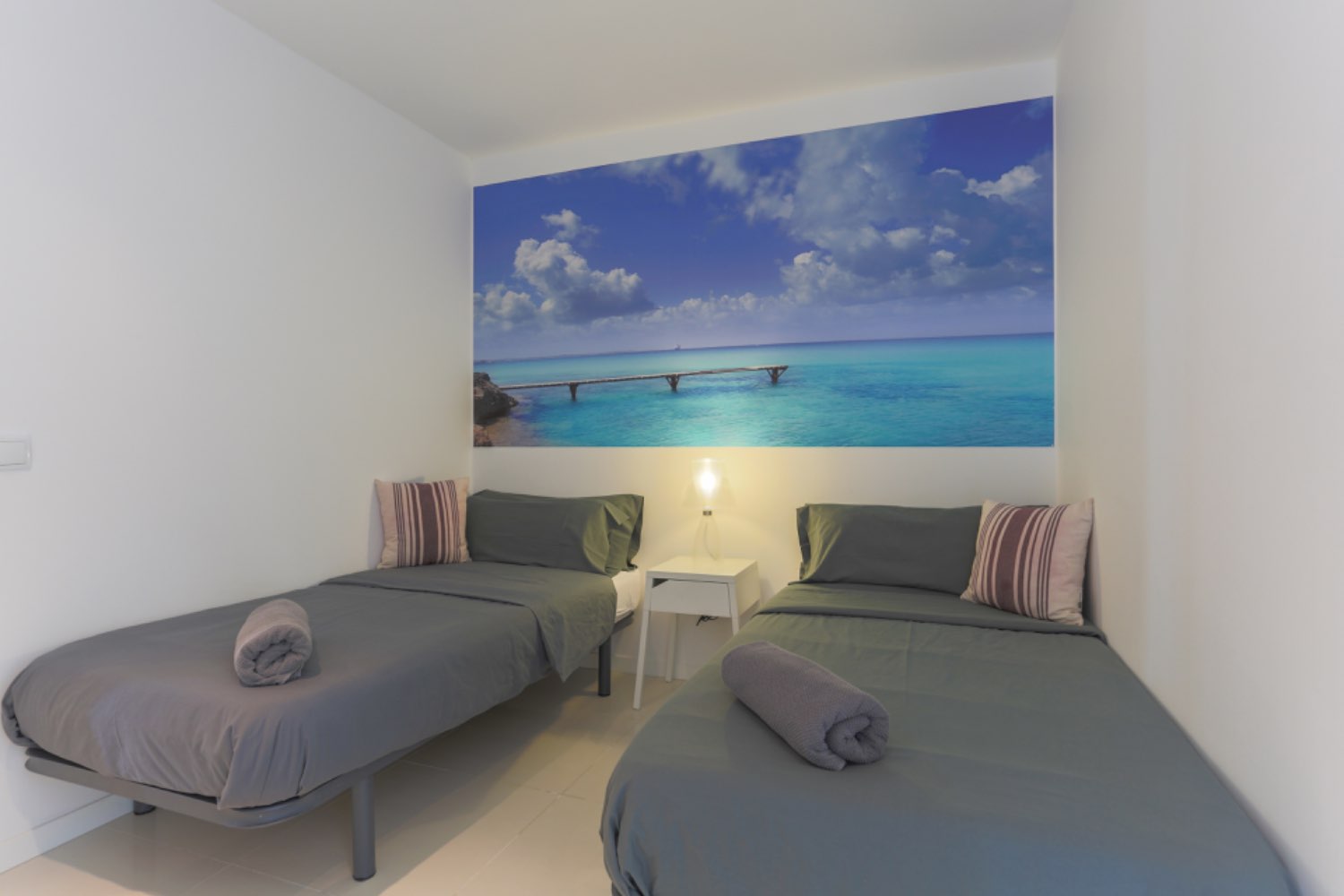 Апартаменты Ibiza Den Bossa с 2 спальнями и видом на море